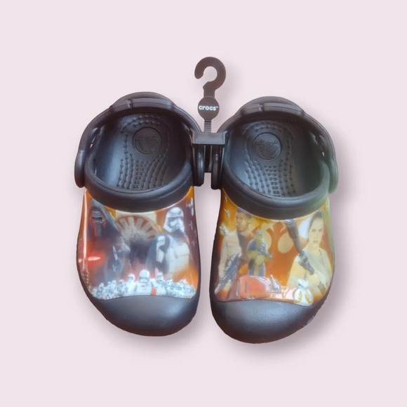 Crocs Star Wars Black & Yellow Clog - Kids Size 6/7 - Picture 11 of 14